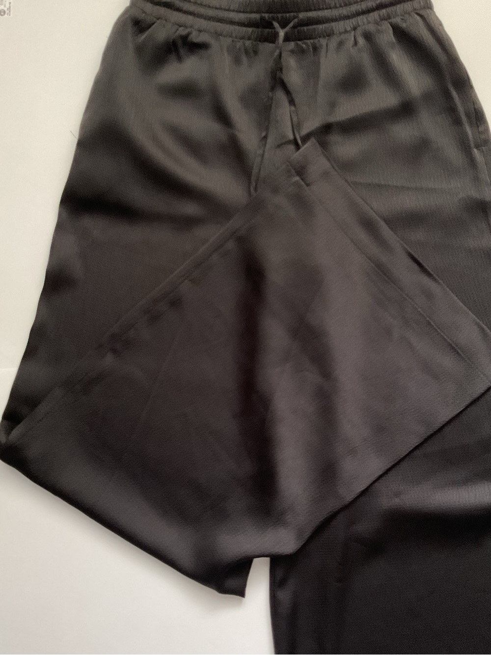 Reitmans Black Wide-Leg Satin  Effect Pants - Picture 2 of 8
